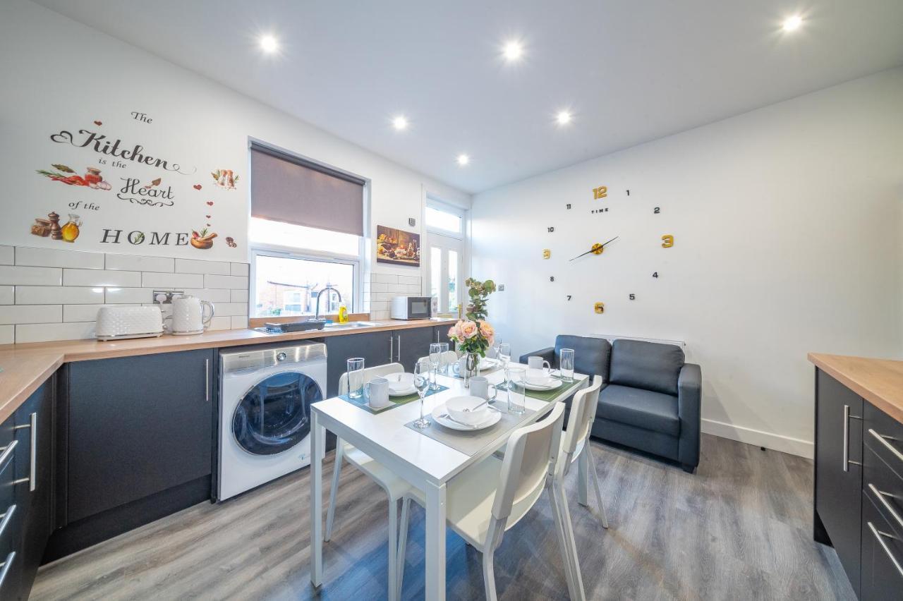 *Rc12S* For Your Most Relaxed & Cosy Stay + Free Parking + Free Fast Wifi * Лидс Экстерьер фото