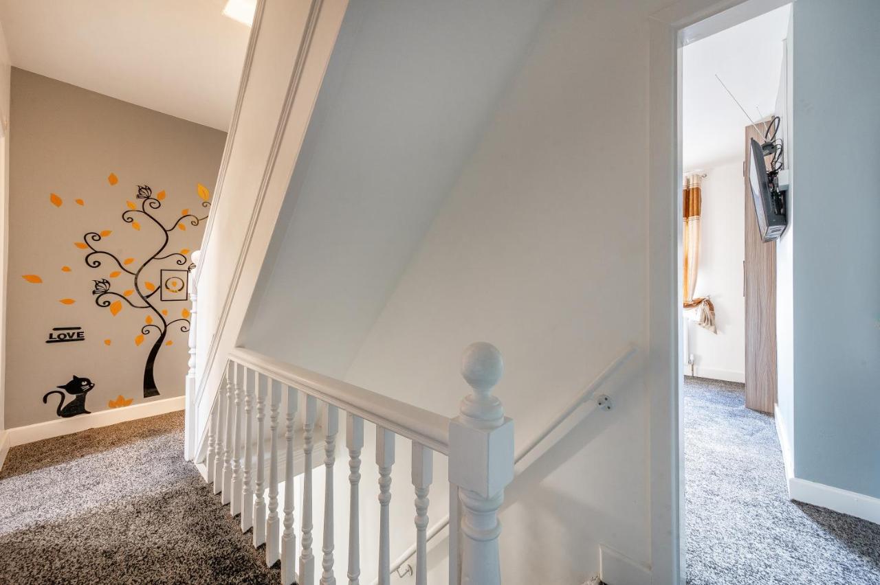 *Rc12S* For Your Most Relaxed & Cosy Stay + Free Parking + Free Fast Wifi * Лидс Экстерьер фото
